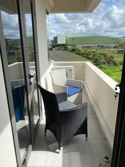 Stylish & Luxury 2-Bed Parkside Apart With Pool Vacoas-Phoenix Экстерьер фото