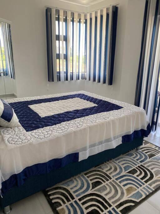 Stylish & Luxury 2-Bed Parkside Apart With Pool Vacoas-Phoenix Экстерьер фото